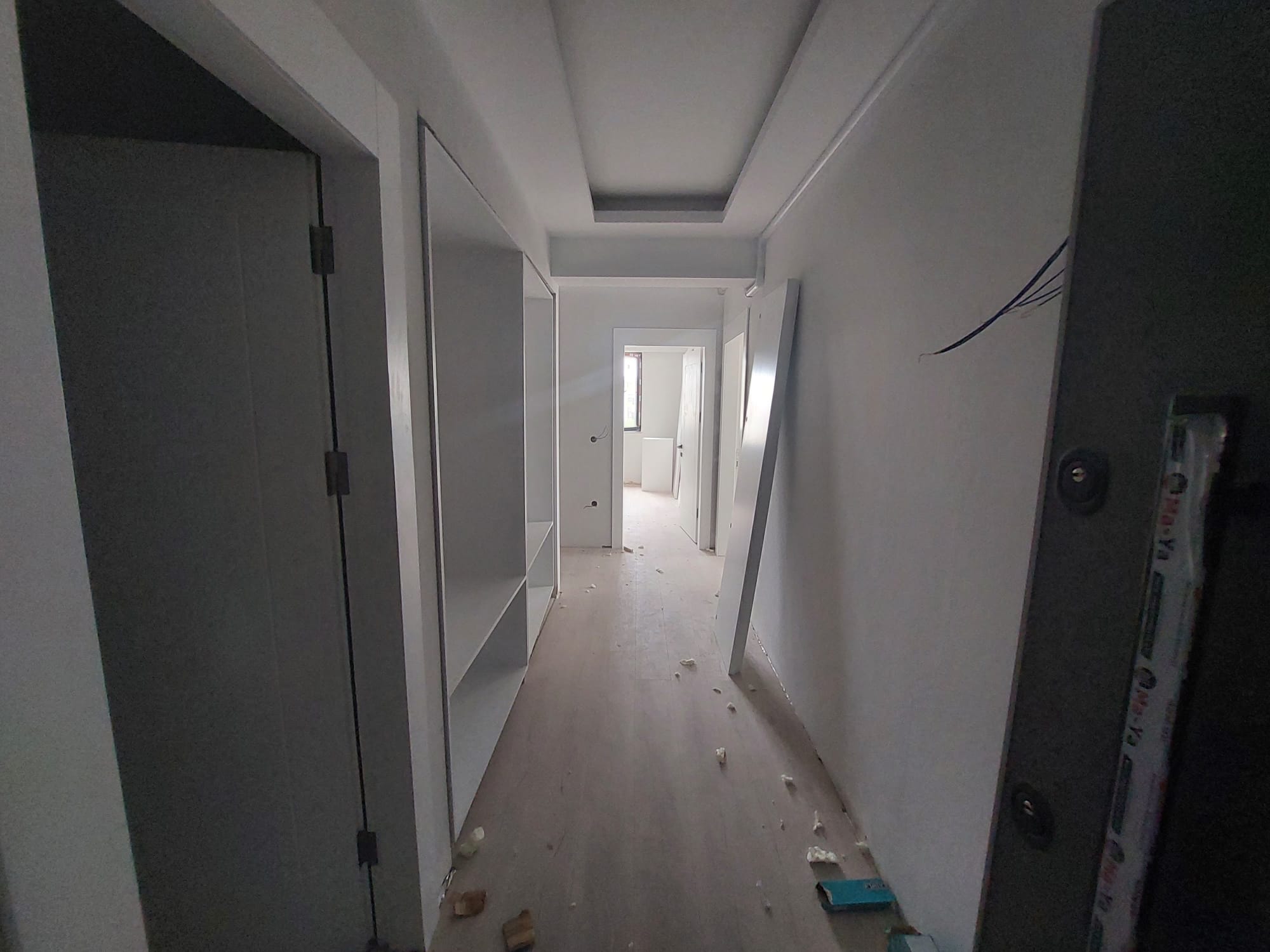 BUCAK MAHALLESİNDE EBEVEYN BANYOLU 3+1 LÜKS DAİRE